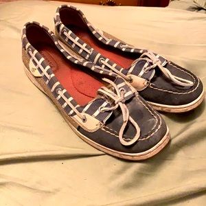Women’s sperrys
